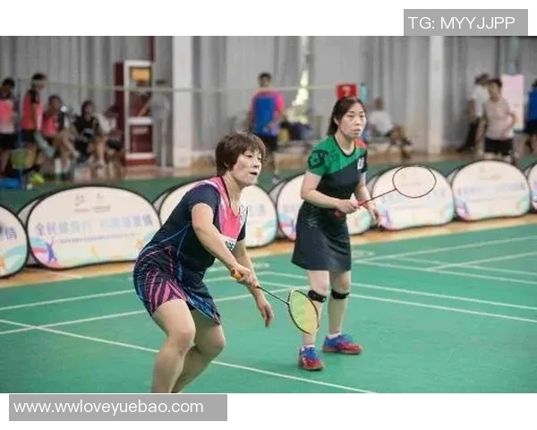 羽毛球场上的追梦者：刘娜的奋斗与成长故事